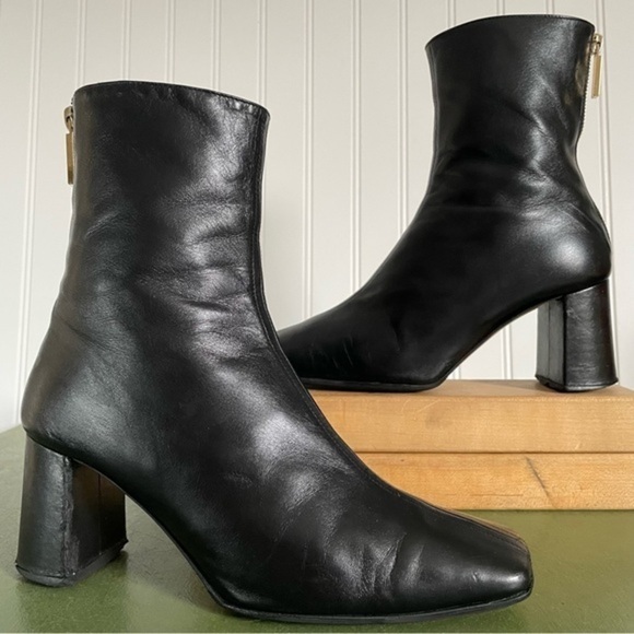 Dear Frances Split Toe Block Heeled Boots in Black Leather - Picture 2 of 16